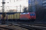 Die 145 CL-014 von Crossrail kommt mit einem MSC Containerzug aus Richtung Kln und fhrt in Aachen-West ein bei Sonnenschein am 28.1.2012.
