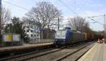 145 CL-202  von Crossrail kommt aus Richtung Aachen-West mit einem langen Containerzug aus Zeebrugge-Ramskapelle(B) nach Milano(I) und fährt durch Aachen-Schanz in Richtung