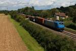 Am 24.08.2014 fuhr die 185 515-4 von Railtraxx BVBA mit einem Containerzug aus Antwerpen nach Italien südlich von Müllheim (Baden) in Richtung Schweiz.