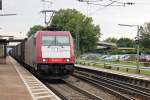 Crossrsail 185 591-5 am 02.09.2014 bei der Durchfahrt mit einem G.T.S.-Containerzug in Orschweier.