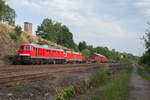 232 498-6 mit 152 142-8 mit dem EZ 51724 von Nürnberg Rbf nach Leipzig Engelsdorf bei Waldershof, 01.08.2017