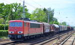  DB Cargo Deutschland AG mit Rpool  155 128-2  [NVR-Nummer: 91 80 6155 128-2 D-Rpool] und gemischtem Güterzug am 23.05.19 Berlin Hirschgarten.