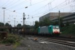 Die Cobra 2821 kommt aus Richtung Kln,Aachen-Hbf mit einem langen gemischten Gterzug aus Kln-Gremberg nach Antwerpen-Noord(B) und fhrt in Aachen-West ein am einem schnem Sommerabend am 29.8.2013.