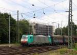 Die Cobra 2810 kommt aus Richtung Köln,Aachen-Hbf mit einem langen gemischten Güterzug aus Köln-Gremberg nach Antwerpen-Noord(B) und fährt in Aachen-West ein.