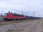 EBS 155 239-7 mit leeren ERR-Wagen für den Rübentransport, am 24.11.2017 in Neudietendorf.