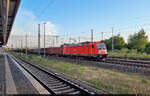 187 156-5 durchfährt mit Hochbordwagen Magdeburg Hbf Richtung Magdeburg-Neustadt.