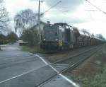 Eine V 100 von A&L mit Selbstentladewagen Hhe Peine am  21.03.2008