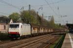 186 239-1 der Captrain mit einem Schiebewandzug bei der Durchfahrt durch Hilden am 11.04.2011