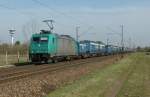 185 576-6 von Crossrail ist mit einem Containerzug am 03.04.2012 bei Wiesental