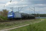 145 CL 201 (145 097-2) der HGK ist mit einem Kesselwagenzug am 18.04.2012 bei Waghusel