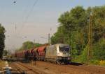 Raildox ES 64 U2-100 mit einem Gterzu Richtung Grokorbetha, am 07.09.2013 in Naumburg (S) Hbf.