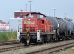 294 866-9 ist am 21.10.2016 mit einer Übergabe im Bahnhof Neheim-Hüsten abfahrbereit.