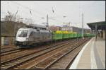 SETG ES 64 U2-102 mit leeren Holztransportwagen am 09.04.2013 in Berlin-Kpenick