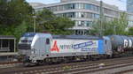 Retrack GmbH & Co. KG, Hamburg [D] mit der Railpool Vectron  193 992-5  [NVR-Nummer: 91 80 6193 992-5 D-Rpool] mit Kesselwagenzug Richtung München Ost am 11.08.20 Bf. München Heimeranplatz.