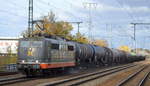 Hectorrail mit 162.001  Mabuse  (91 80 6151 013-0 D-HCTOR) und Kesselwagenzug am 16.11.20 Bf.