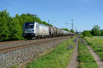 187 078 RHC mit Kesselzug bei Thüngersheim Richtung Gemünden, 07.05.2020