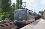 Hectorrail mit  162.008  Name: Damiel (NVR-Nummer: 91 80 6 151 003-1-D-HCTOR) und Kesselwagenzug am 11.05.22 Durchfahrt Bf. Berlin Jungfernheide.