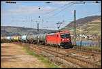 DB 187116 durchfährt hier am 28.2.2023 um 13.58 Uhr mit einem Kesselwagen Zug den Bahnhof Niederheimbach in Richtung Mainz.