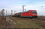 187 156-5 rollt mit Kesselwagen an der Leipziger Chaussee (B 6) auf den Abzweig Halle Thüringer Bahn zu.

🧰 DB Cargo
🕓 30.12.2022 | 14:44 Uhr