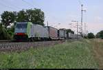 KLV-Zug mit Re 486 503 der BLS Cargo AG durchfährt den Haltepunkt Auggen auf der Bahnstrecke Mannheim–Basel (Rheintalbahn | KBS 703) Richtung Freiburg im Breisgau.