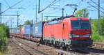 DB Cargo AG [D] mit  193 384  [NVR-Nummer: 91 80 6193 384-5 D-DB] und Taschenwagenzug am 20.08.20 Bf.