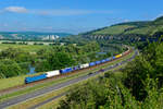 192 012 Northrail/TXL mit einem KLV-Zug bei Himmelstadt Richtung Würzburg, 12.06.2020