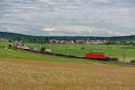 193 350 DB Cargo mit einem KLV-Zug bei Oberdachstetten Richtung Würzburg, 17.07.2020