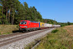 193 322 DB Cargo mit dem Schenker KLV-Zug (Verona - Rostock-Seehafen) bei Hagenbüchach Richtung Würzburg, 19.09.2020