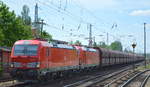 DB Cargo Deutschland AG mit der Doppeltraktion von zwei neuen Siemens Vectron Bj.2019, der  193 369  [NVR-Nummer: 91 80 6193 369-6 D-DB] +  193 372  [NVR-Nummer: 91 80 6193 372-0 D-DB] mit Erzzug aus