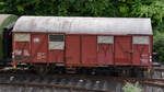 Im Bild der gedeckte Güterwagen 01 80 12 4 6 313-1, Typ Gsu. (Hattingen, September 2023)