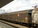 Hbiins von GE Rail Services mit Nummer 33 80 274 4 028-2.