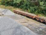 Am 16.10.2021 standen zahlreiche mit Schottersteinen beladene französische Flachwagen im Güterbahnhof Birkenwerder.