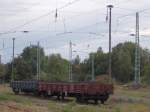 Zwei mit Rasender Roland Schlacke beladene Res-Wagen wurden,am 18.Juni 2015,von Putbus nach Bergen/Rügen gebracht.