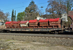 4858 55-6 Flachwagen innerhalb eines Güterzuges durch Bonn-Oberkassel - 16.02.2016