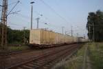 Ein ganzer Gterzug von diesen Wagen in Lehrte am 04.08.2011