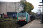 Die Cobra 2819 kommt als Umleiter aus Richtung Mönchengladbach,Herzogenrath ,Kohlscheid,Richterich,Laurensberg mit einem Volvo-Zug aus Almhult(S) nach Gent(B) und fährt durch Aachen-West in
