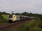 TXL ES 64 U2-011 mit einem Autotransportzug in Laaber am 11.08.2011