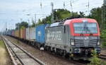 PKP Cargo mit   EU46-509/193-509  [NVR-Number: 91 51 5370 021-5 PL-PKPC] und Containerzug am 14.08.18 aus Polen kommend Berlin-Hirschgarten.