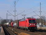 187 146 -6 mit einem gemischten Güterzug von Hamburg kommend bei Durchfahrt durch Schwarzenbek; 19.02.2019  