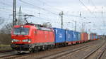 DB Cargo AG [D] mit  193 386  [NVR-Nummer: 91 80 6193 386-0 D-DB] und Containerzug aus Polen am 18.12.19 Durchfahrt Bf. Saarmund. 