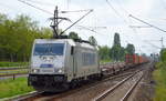 METRANS Rail s.r.o., Praha [CZ] mit  386 002-0  [NVR-Nummer: 91 54 7386 002-0 CZ-MT] und schwach ausgelastetem Containerzug am 12.06.20 Bf.