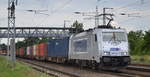 METRANS Rail s.r.o., Praha [CZ] mit  386 040-0  [NVR-Nummer: 91 54 7386 040-0 CZ-MT] ind Containerzug am 03.07.20 Bf.