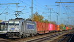 METRANS Rail s.r.o., Praha [CZ] mit  386 006-1  [NVR-Nummer: 91 54 7386 006-1 CZ-MT] und Containerzug am 16.11.20 Bf.