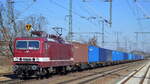DeltaRail GmbH, Frankfurt (Oder) mit  243 179-9  [NVR-Nummer: 91 80 6143 179-0 D-DELTA] und Containerzug am 22.03.22 Durchfahrt Bf. Golm.