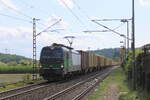 ELL 192 227 mit einem Containerzug Richtung Bebra, am 30.07.2023 in Ludwigsau-Friedlos.