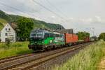ELL 193 954  RailForceOne  mit Containerzug in Leutesdorf, am 21.05.2023.