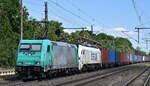 ecco-rail GmbH, Wien [A] mit der ATLU Lok  185 616-0  [NVR-Nummer: 91 80 6185 616-0 D-ATLU] + der Eurodual Lok  2159 218-7  [NVR-Nummer: 90 80 2159 218-7 D-ELP] u. Containerzug am Haken am 14.05.24 Höhe Bahnhof Niederndodeleben.