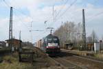 ES 64 U2-030 der EVB zieht am 31.03.09 einen Containerzug aus dem Hamburger Hafen durch Radbruch Richtung Sden.