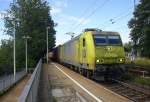 145 CL-031 von Alpha Trains kommt als Umleiter mit einem langen Containerzug aus Milano(I) nach Zeebrugge-Ramskapelle(B) und kommt durch Kohlscheid aus Richtung Herzogenrath und fährt die