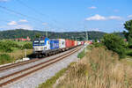 193 840 Boxxpress mit einem Containerzug bei Oberdachstetten Richtung Würzburg, 16.08.2020